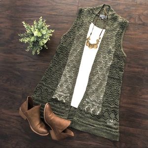 Joseph A. Sleeveless Open Front Knit Sweater